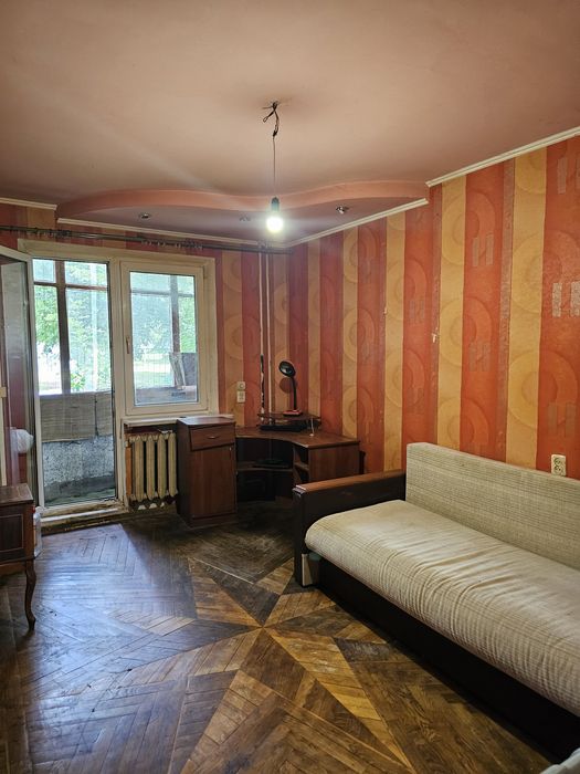 Продам 3-к.квартиру, Тракторостроителей, 158, метро Салтовское 10 мин