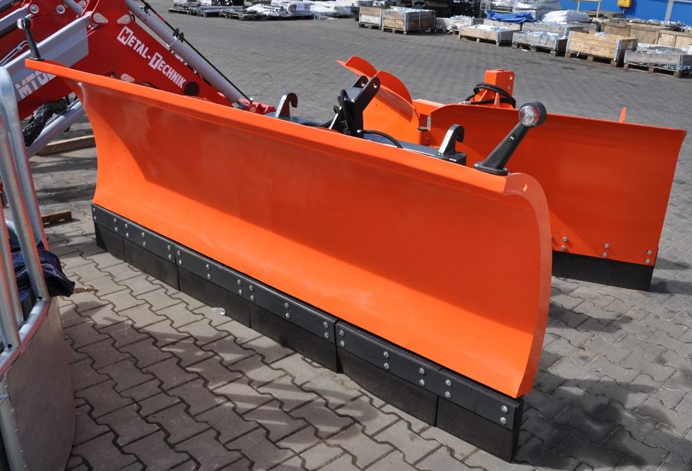 Pług komunalny prosty 2,6m oświetlenie Metal-Technik