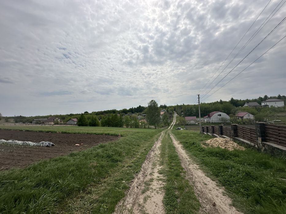 Продам земельну ділянку. Ясининичі
