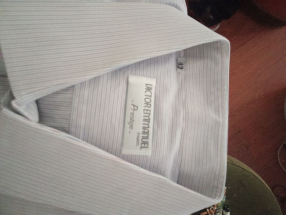 Camisas novas em excelente estado