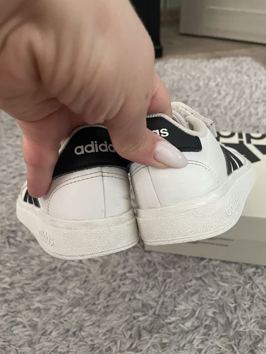 Дитячі кросівки Adidas, 29 розмір