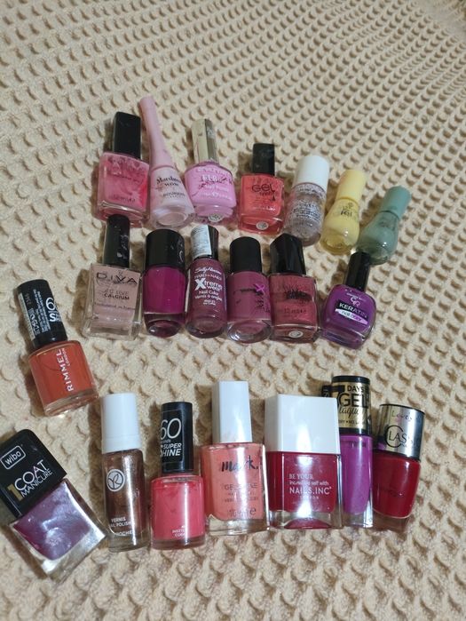 zestaw lakierów do paznokci