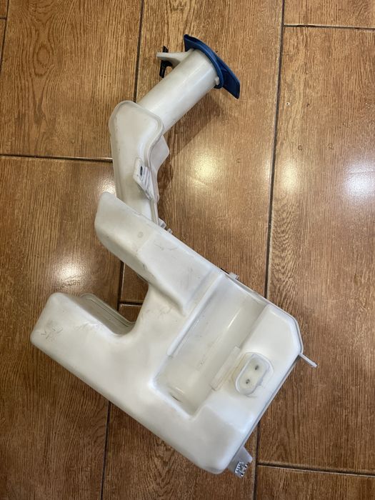 Бачок омывателя на пассат б7 (европа) 2012 год