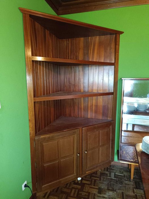 Móvel de sala de canto