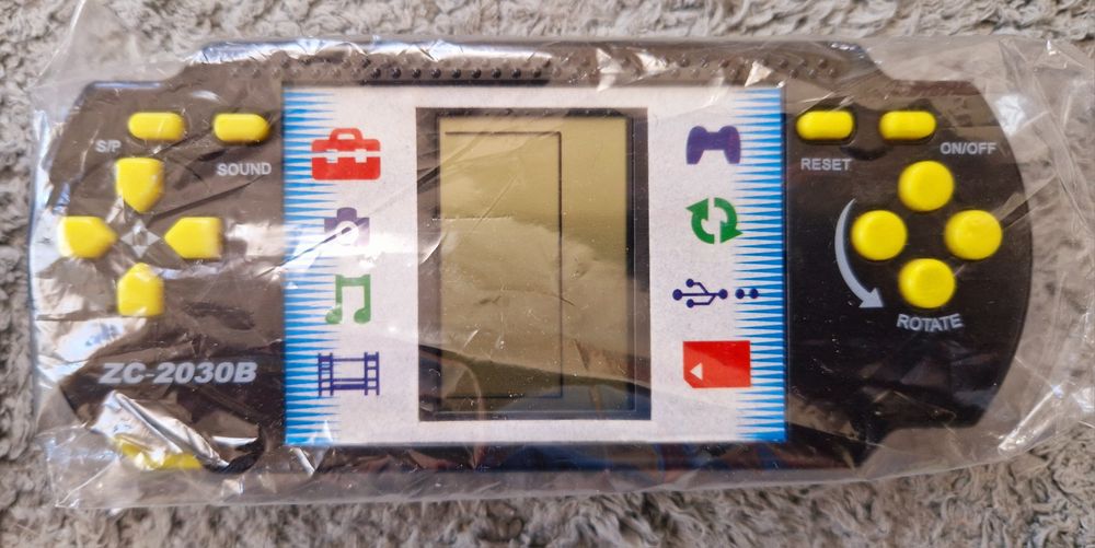 Portable Console64170818300417123