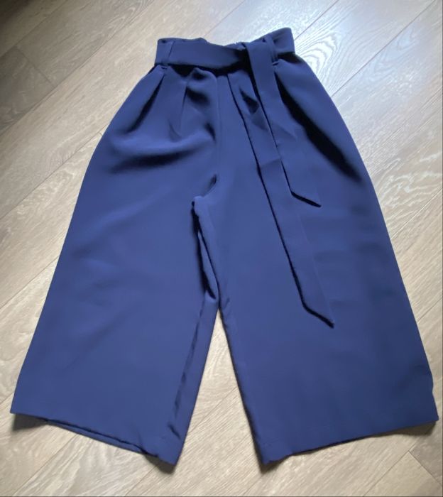 Костюм шкільний (блузка, брюки-кюлоти, кофта) для дівчики