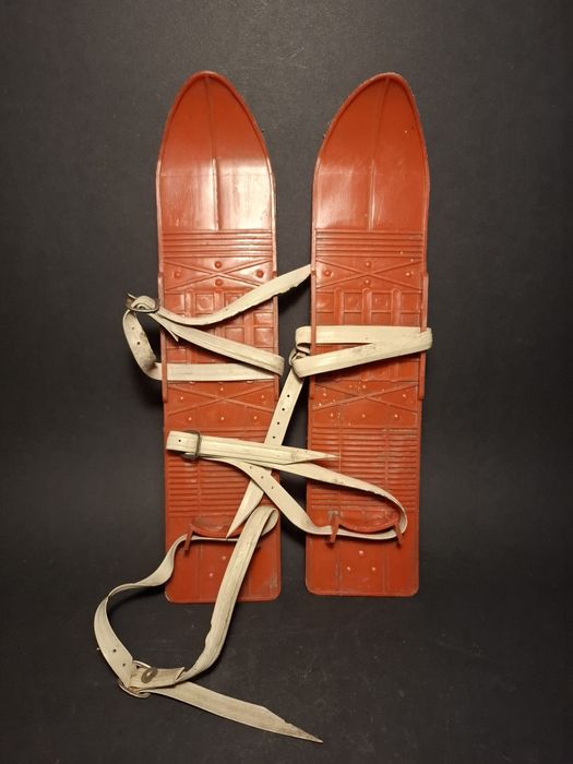 Stare narty dziecięce prl