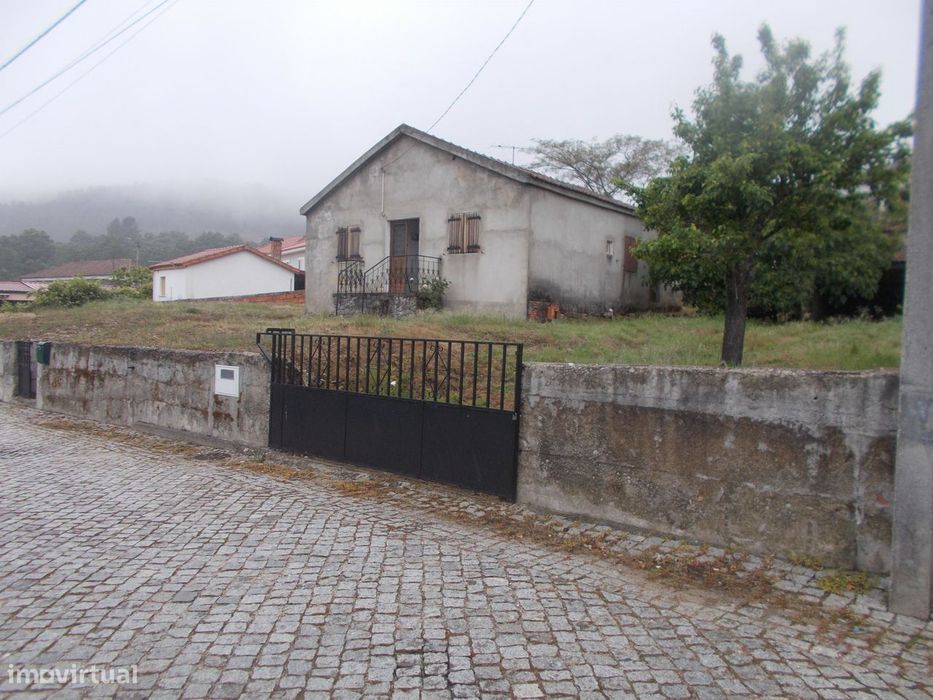 Casa V3 E Terreno 500 M2 Oportunidade