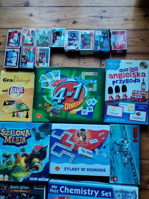 Planszówki, puzzle, zabawki, magnesy i notes