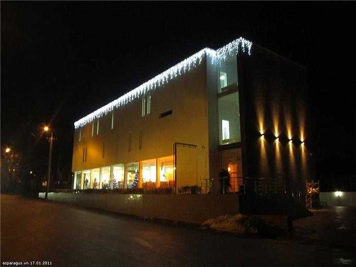 Продажа здания. ТРЦ  Атом .Константина Василенко  9. Центральный район