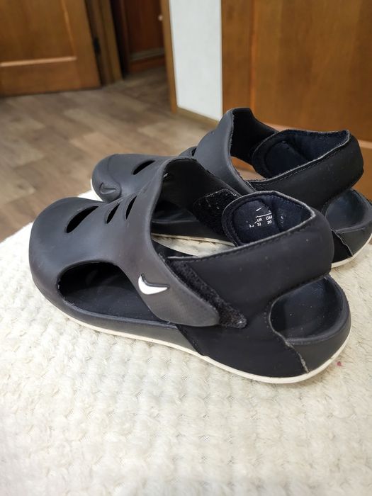 Дитячі сандалі nike р 32