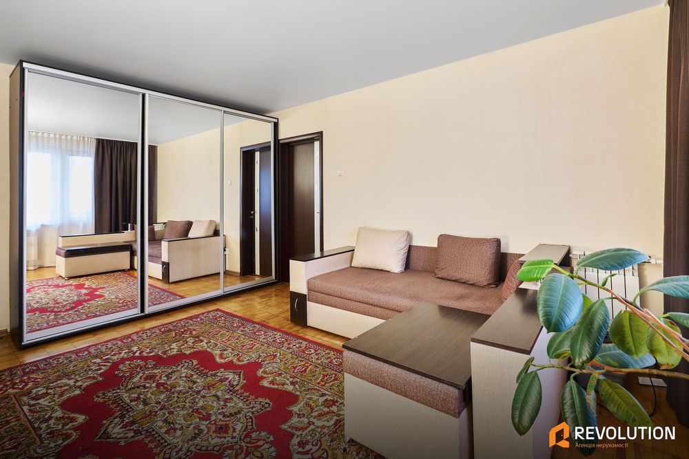 Без %; 3кімнати пр-т Червоної калини 22, державні програми, з ремонтом