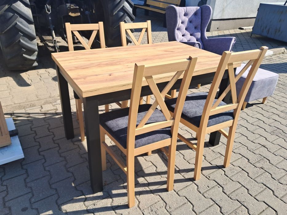 Stoły i krzesła. Producent