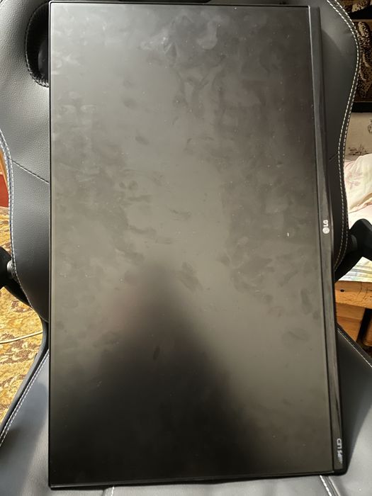 Продам монитор LG MP68VQ-P