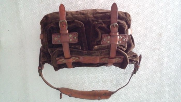 mala veludo castanha parfois