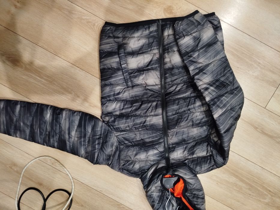 Sprzedam kurtkę wiosenną 146/152