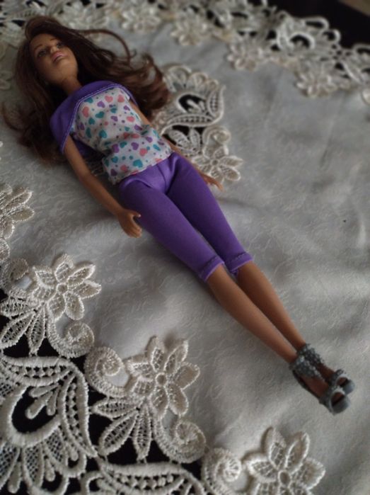 Piękna lalka Barbie.