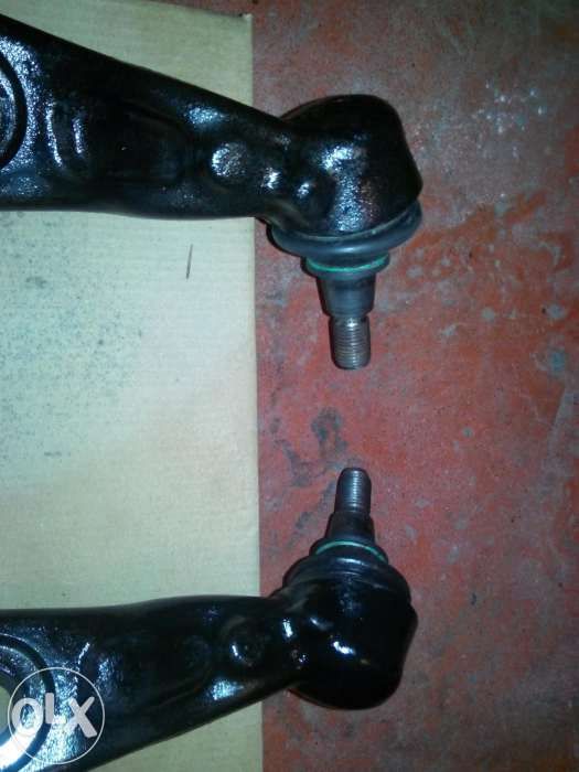 Ремонт шаровых опор,рычагов,амортизатор.