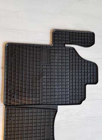 Dywaniki Gumowe Korytka Wykładziny Mercedes Vito W639 Rok 03-14 Viano