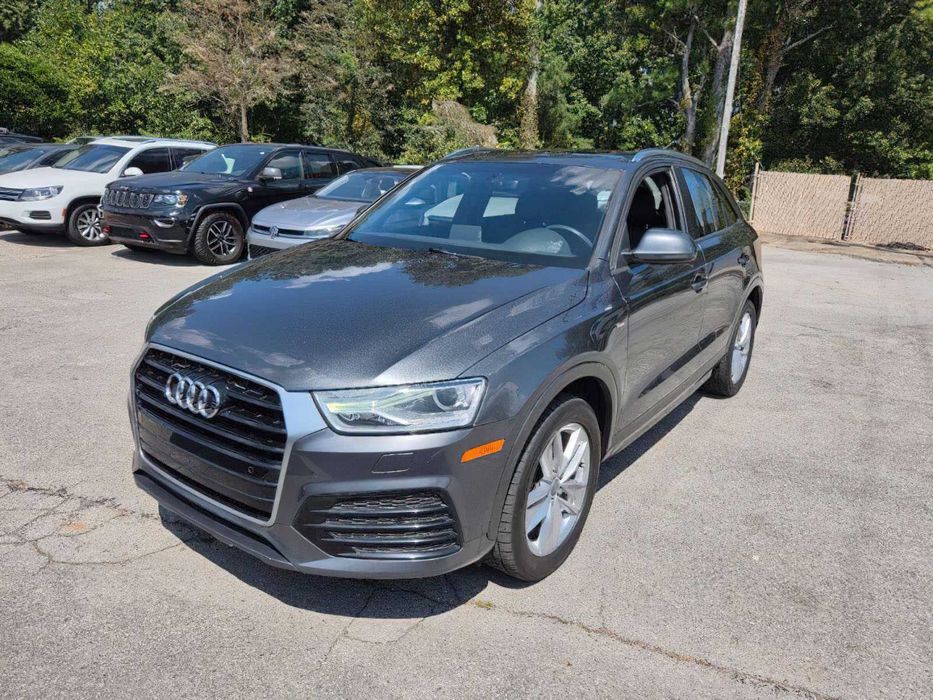 Audi Q3      2018