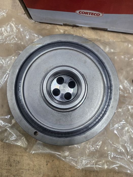 Продам шкив крутильныхколебаний.