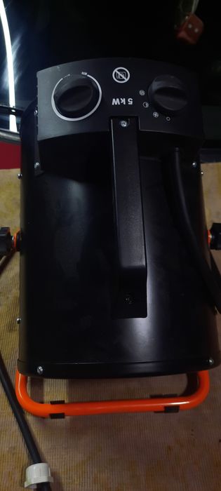 Продам тепловентилятор .