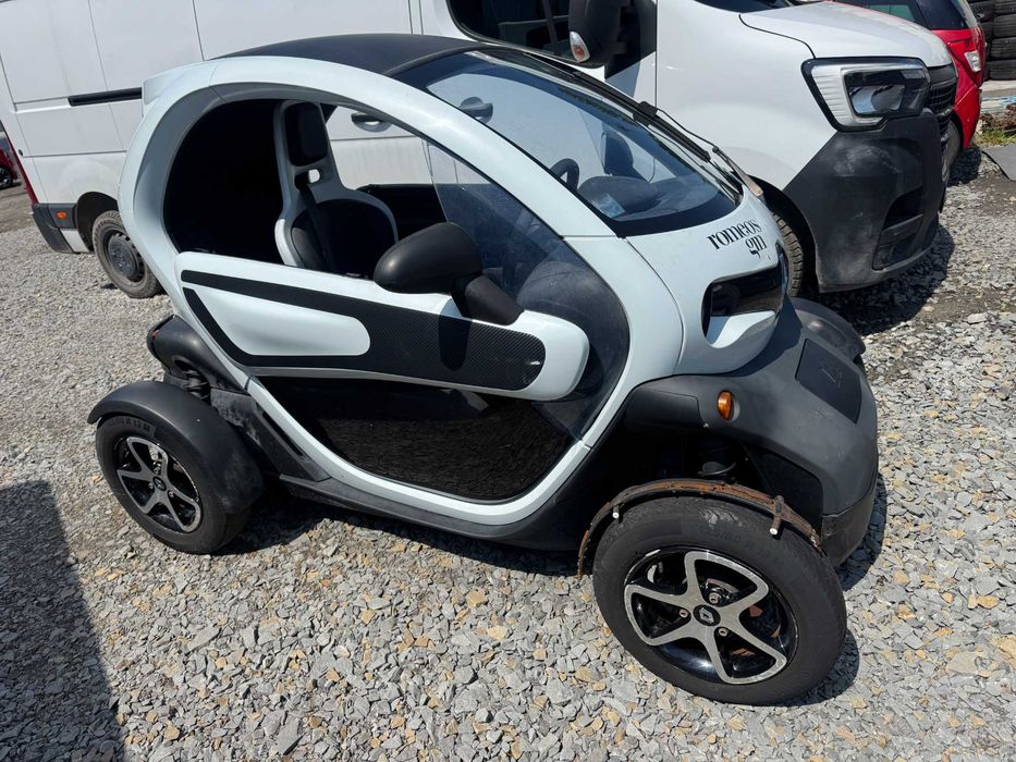 Sprzedam Renault Twizy 45 na części brak baterii 2018 okazja ładny
