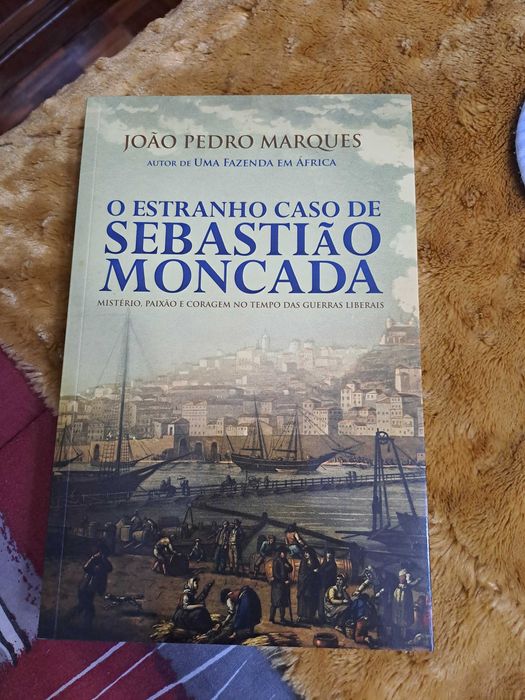 Livro "O Estranho Caso de Sebastião Moncada"