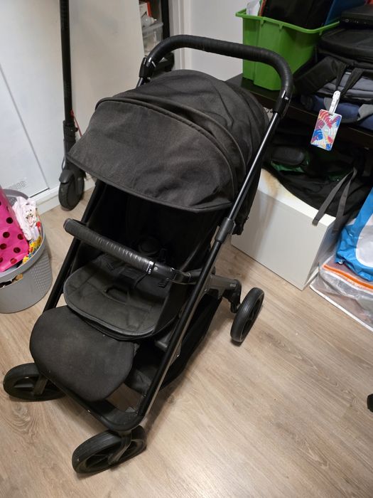 Carrinho bebe EasyWalker com ovo besafe e adaptadores