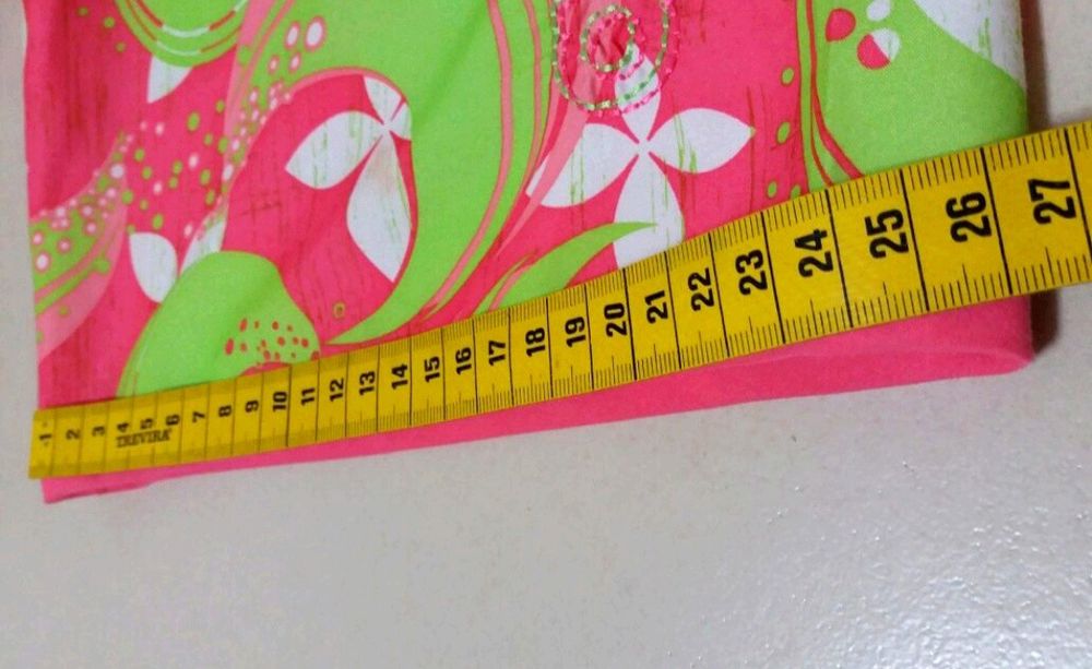 Calções marca Adidas para menina (12 anos)