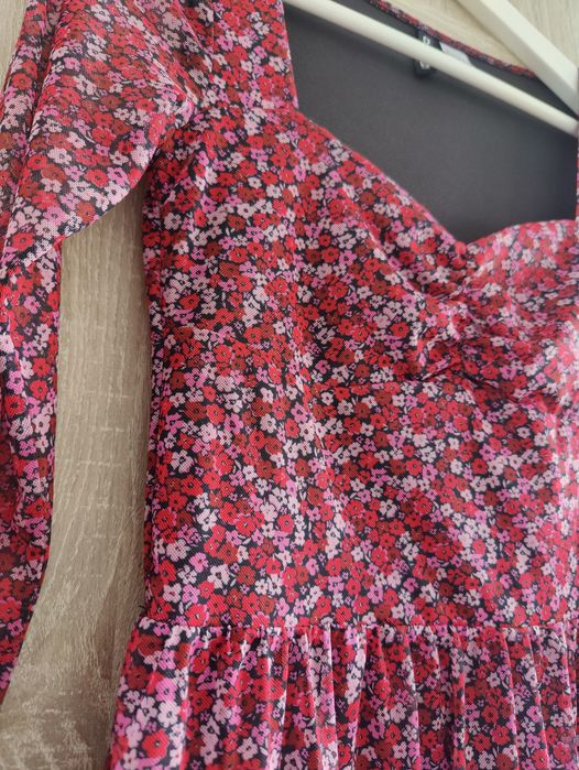 Sukienka H&M w kwiaty dekolt karo siateczka S