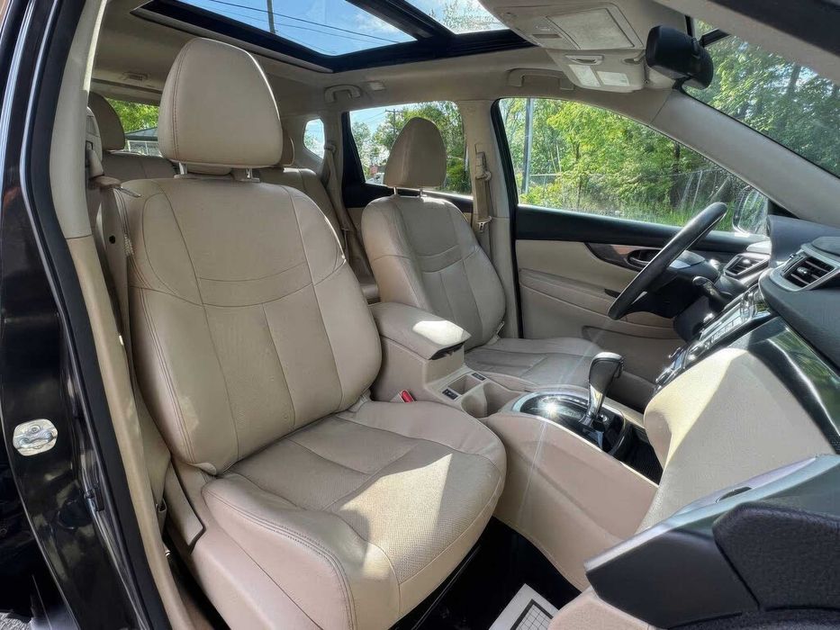 NISSAN ROGUE      2017