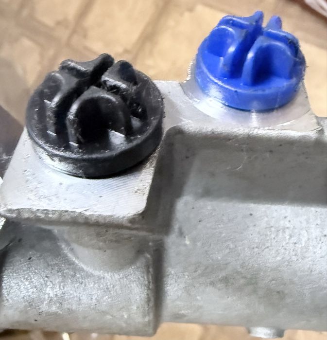 Новая рулевая рейка Skoda Fabia Mk1 / VW Polo / Seat Ibiza