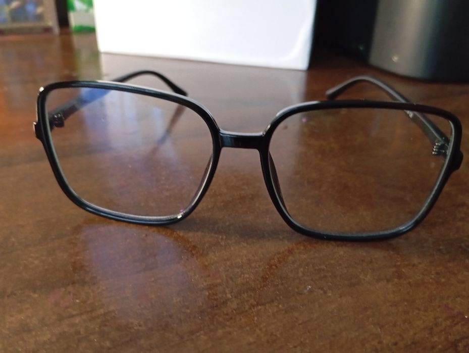 Стильні іміджеві окуляри оверсайз / Чорна оправа