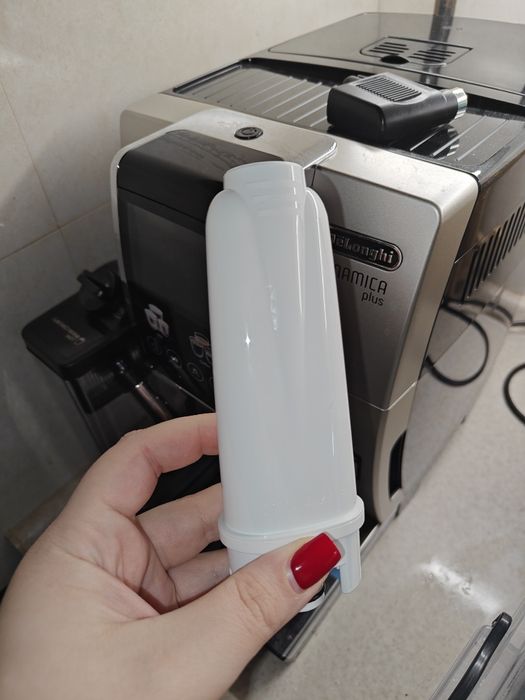 Кавомашина DeLonghi ECAM380.85.SB Dinamica Plus + кава в подарунок