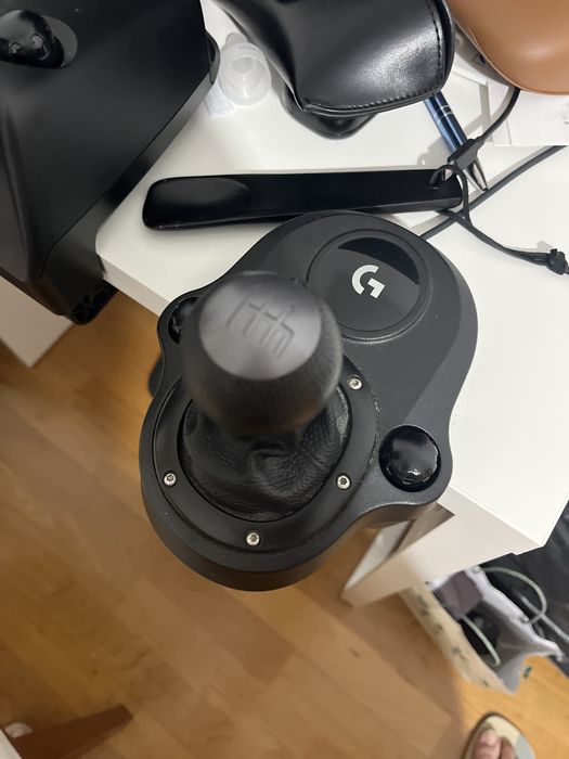 Volante G29 Logitech + Pedais + mudanças