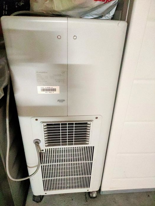 Ar condicionado portátil marca ariston