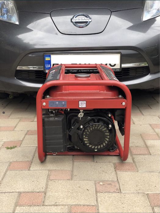 Німецький генератор Einhell