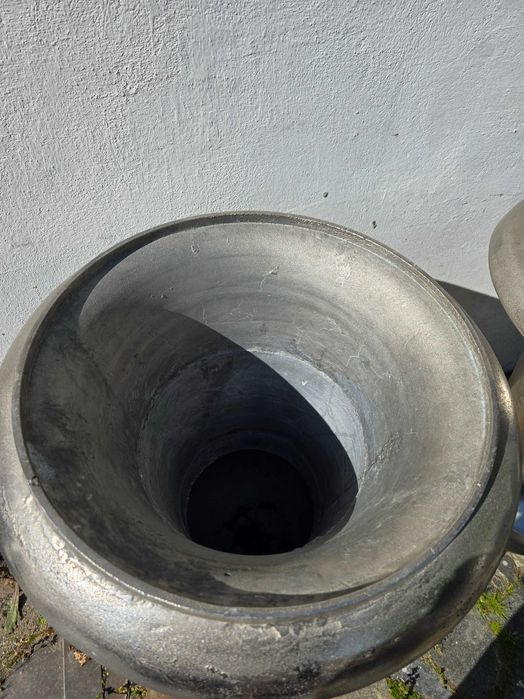 Metalowe kielichy ozdobne