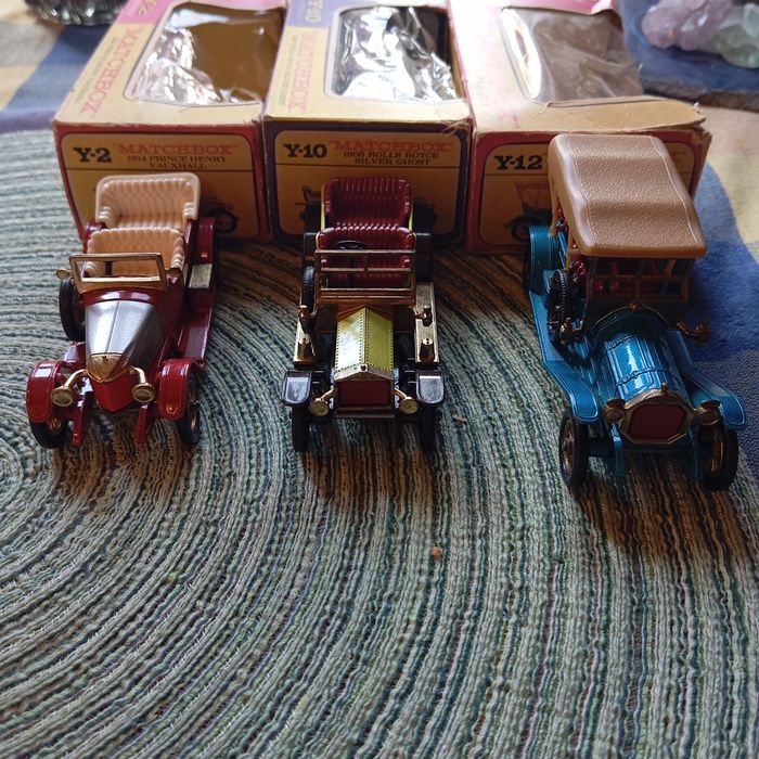 Matchbox  trzy modele orginalne .