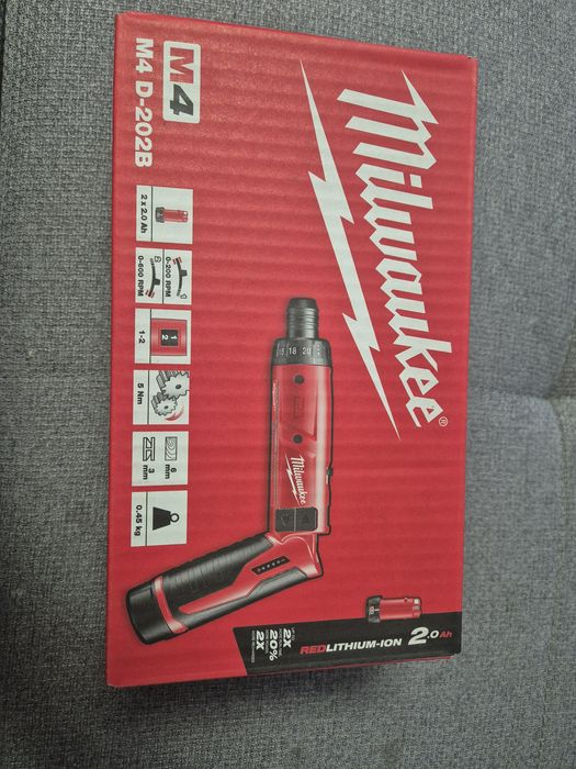 Wkrętarka Milwaukee M4 D-202B Nowa