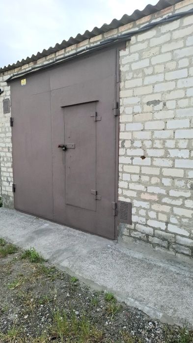 Продам 2 гаражі ( Тополя, Опитний)
