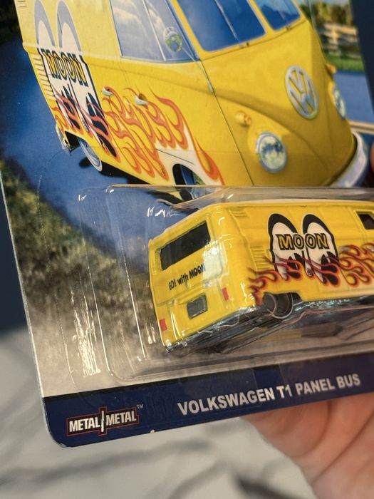 Hot Wheels Premium Cargo Carriers Volkswagen T1 Panel Bus MOON unikat