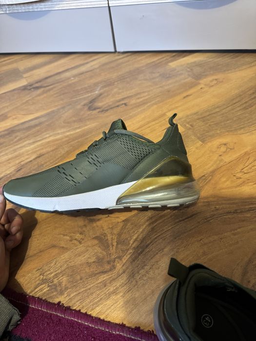 Кросівки спортивні типу AirMax270 43 розмір