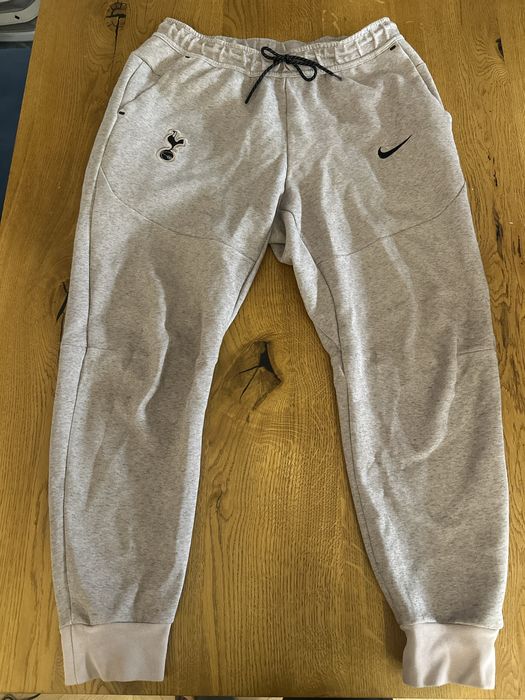 Sprzedam dres nike tech tottenham