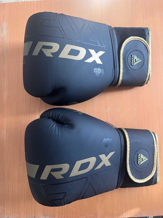RDX Luvas de boxe Muay Thai treino, Boxing Gloves Sparring Kickboxing saco luvas de boxe MMA Fight Training, homens mulheres, 12oz
