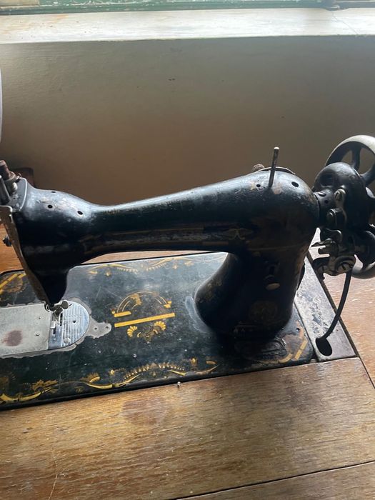 Maquina de costura antiga/vintage