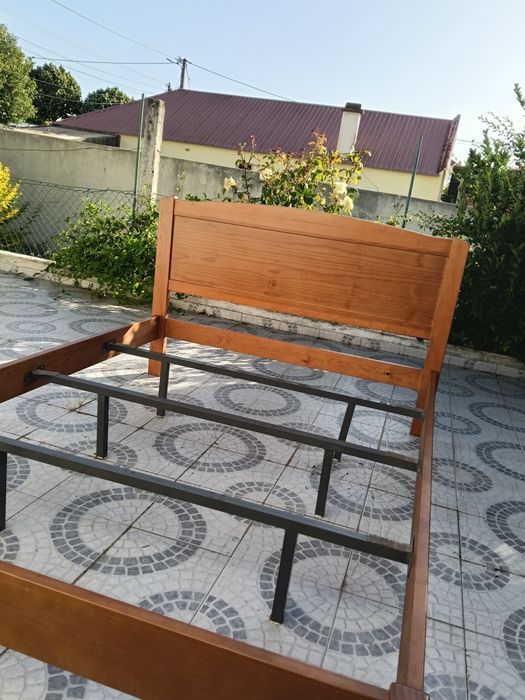 Cama de casal madeira maciça