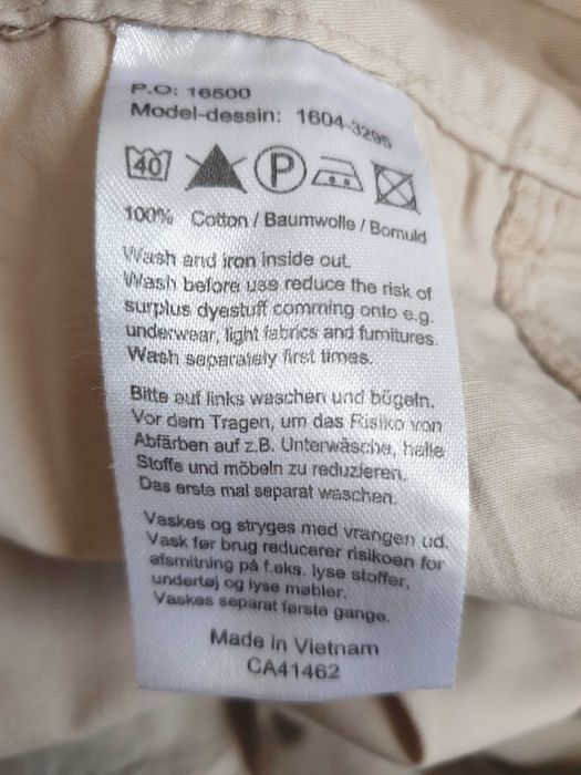 Beżowe spodenki szorty Jensen 40 42