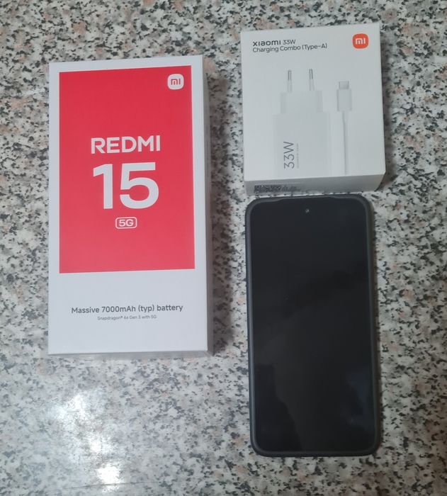 Redmi 15 5G com carregador e fatura